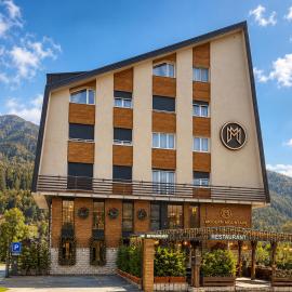 Modern Mountain Mystic Kolasin