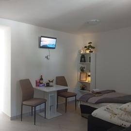 Viesnīca Apartma AURORA pilsētā Dekani