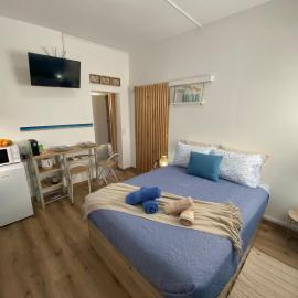 Beach Vibes Room