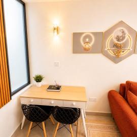 Modern Luxury Studio, Pool, WiFi and Self Check in