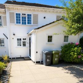 Sunshine Coast House - 2 bedroom luxury house in town centre, Hotel in Eastbourne