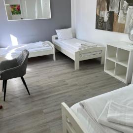 Julie Familie Zimmer mit 5 Betten und PrivatBad
