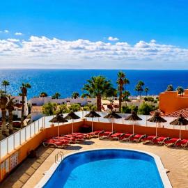 LA PAZ. Lovely apartment overlooking the golf and sea