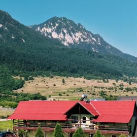 Maricom Home, hotell i Zărneşti