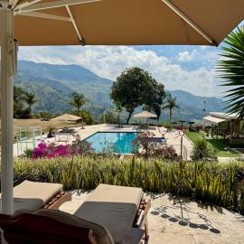 Finca Villa Rosita 26, hotel u gradu Kopakabana