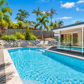 Modern Family Home, Saltwater Pool, Near Robina