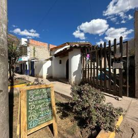 Sacred Valley Boutique Vegan Guesthouse, hotel en Calca