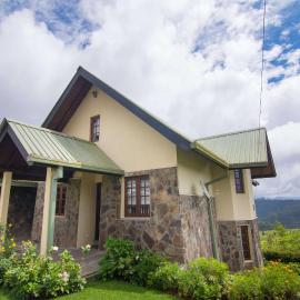 The Glenmor Bungalow 3 Bedroom Scenic Retreat, Nuwara Eliya, hotel u gradu 'Nuwara Eliya'