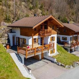 Comfortable Alpine Chalet for 12
