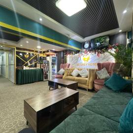SS Grey Hotel