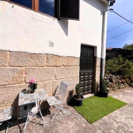 Casa rural en as paradellas, Ribeira Sacra, hotel i Paradellas