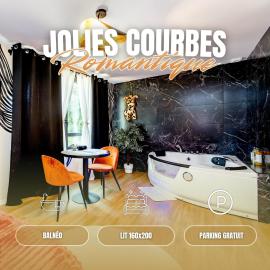 Jolies Courbes - Balnéo, Queen Size & Parking