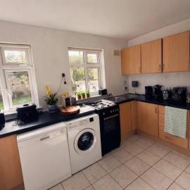 Cozy 2 bed house in Foxrock