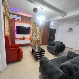 De royale lodge, מלון בAbaranjeh