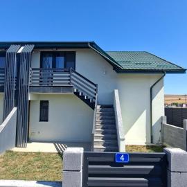 Gidal Apartments Near Mall Moldova, hotel en Leţcani