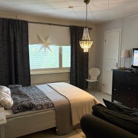 Idyllic upstairs apartment with two bedrooms
