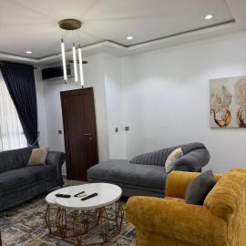 Trinity Shortlet - Stylish City apartments