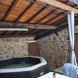 Studio voûté avec jacuzzi privatif, Trèves, Cévennes