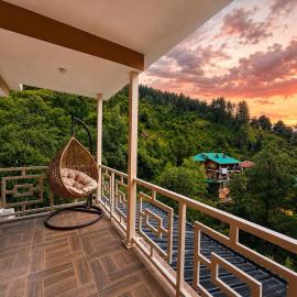 Manali में, होटल Mahima Cottage - Near Waterfall with wooden Bridge