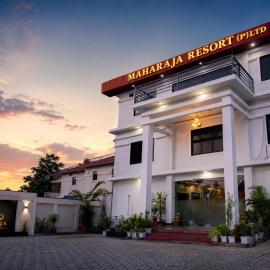 Maharaja Resort Pvt Ltd, хотел в Butwāl