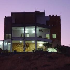 Rettam, hotel em Al Salt