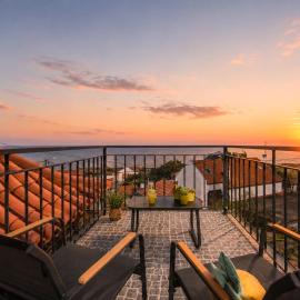 West Sun House by Rent-a-key