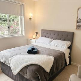Cozy Curtin Private Guest house، فندق في Lyons