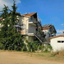 вила Лора, hotel a Sinemorets