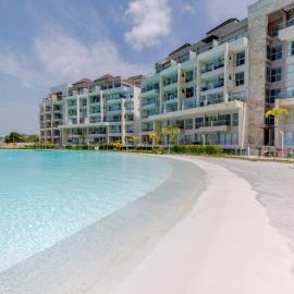Laguna, piscina y playa en Baía Kristal Cartagena
