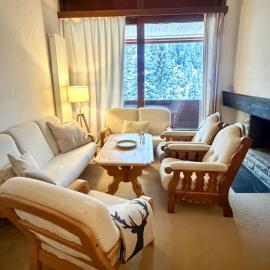 HappyLaax - Panoramic Penthouse - Pool, Sauna & Private Parking