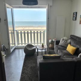 Appartement sur la plage de Malo les bains vue mer, hotel a Dunkerque