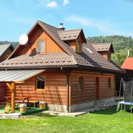 Chata vo dvore, hotel u gradu Osturňa
