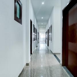 Hotel O NRI Guest House – hotel w mieście Rājpura
