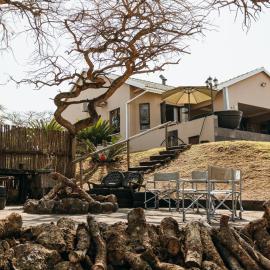 Tranquility-Ukuthula Game Farm Guesthouse with Hot Tub