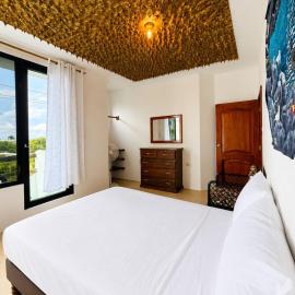 Ocean View Apartment with Private Balcony Near the Beach, khách sạn ở Puerto Baquerizo Moreno