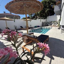Oleander Villa