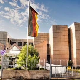Hotel Pause - Free WiFi & Free Parking!!