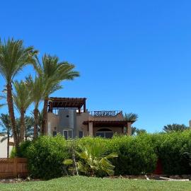 Spacious Resort Beach Villa with Private Pool Nabq