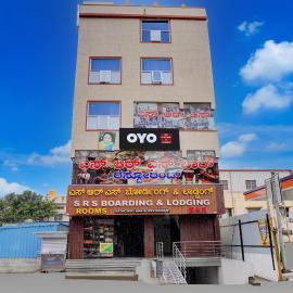 HOTEL O SRS, hotel din Jālahalli