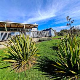 Pear Tree Cottage - Peaceful Retreat, hôtel à Mapua
