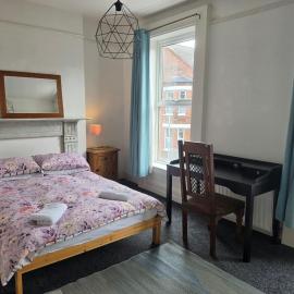 Classic and Central City Townhouse with fast WiFi、ベルファストのホテル