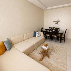 Luxury Modern Apartment Near Airport & Prime location