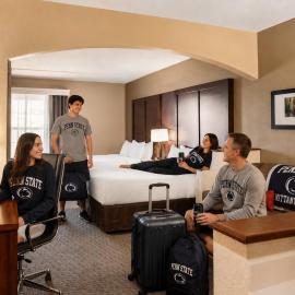 Comfort Suites State College near Penn State - Steps Away from PSU!: State College şehrinde bir otel