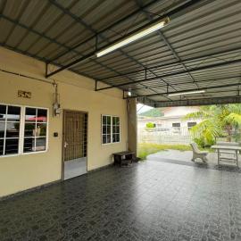 Adora homestay, hotel in Kangar
