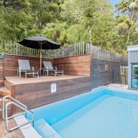 Paihia Sea Views with a Pool