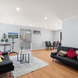 Family-Friendly 3-Bed House in Kambah, hotel i Kambah
