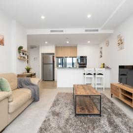 Inner North 1BR Near Braddon & Dickson - Hosted by Canstay، فندق في Downer