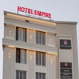 Hotel Empire, hótel í Gokāk