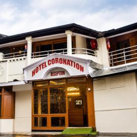 The Coronation Grand - Premium Hill Retreat Near Mall Road & Naini Lake Nainital, with Family Rooms, Modern Comfort, WiFi & Parking