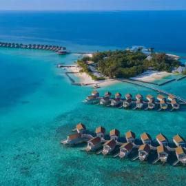 Centara Ras Fushi Resort & Spa Maldives - Stay 4 nights or more and enjoy 40 percent off Speedboat transfers, valid for stays from 6 Apr to 30 Sep 2026, khách sạn ở Đảo North Male Atoll